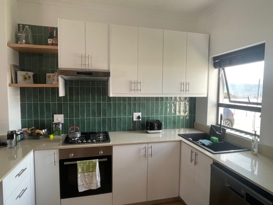 To Let 2 Bedroom Property for Rent in Capri Western Cape